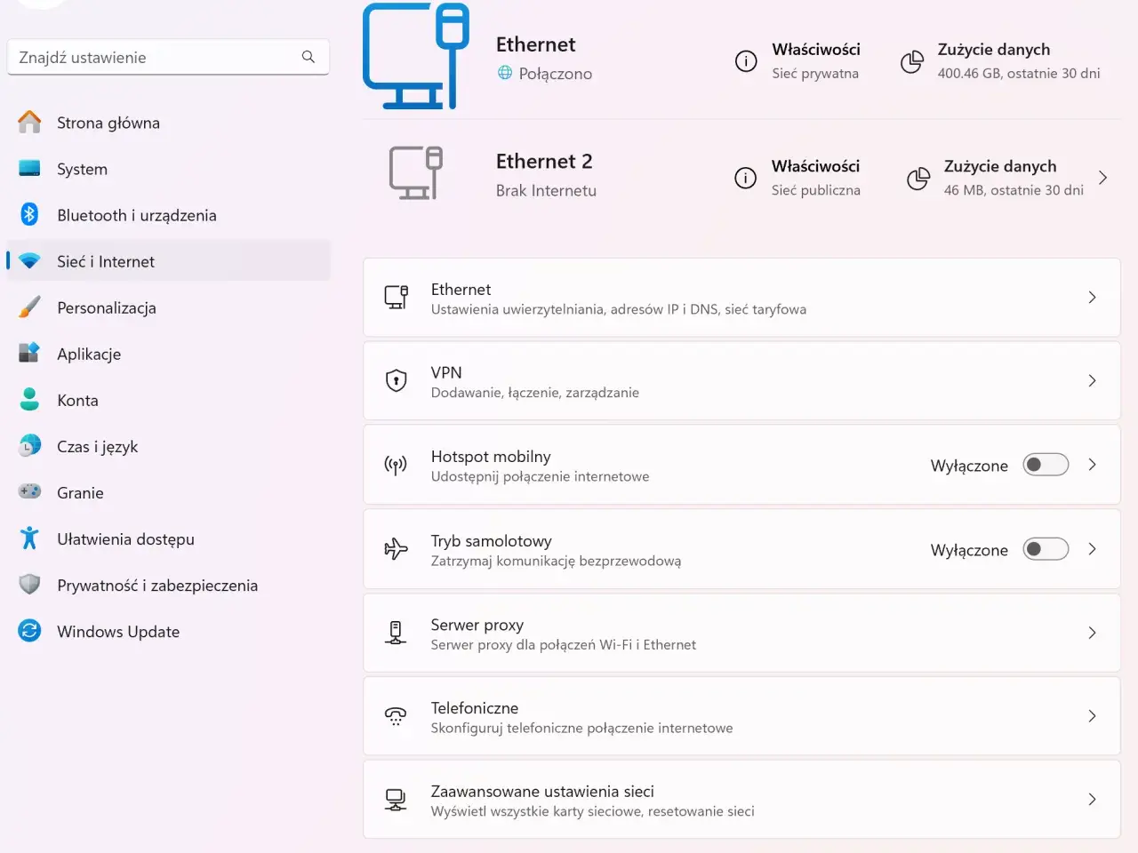 Ustawienia karty sieciowej: Ethernet połączony, Ethernet 2 brak internetu, VPN, Hotspot mobilny, Tryb samolotowy, Serwer proxy, Telefoniczne, Zaawansowane ustawienia sieci.