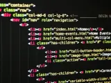 Fragment kodu HTML z listą nawigacyjną. Widać tagi `div`, `nav`, `ul`, `li` i `a`, tworzące strukturę strony.